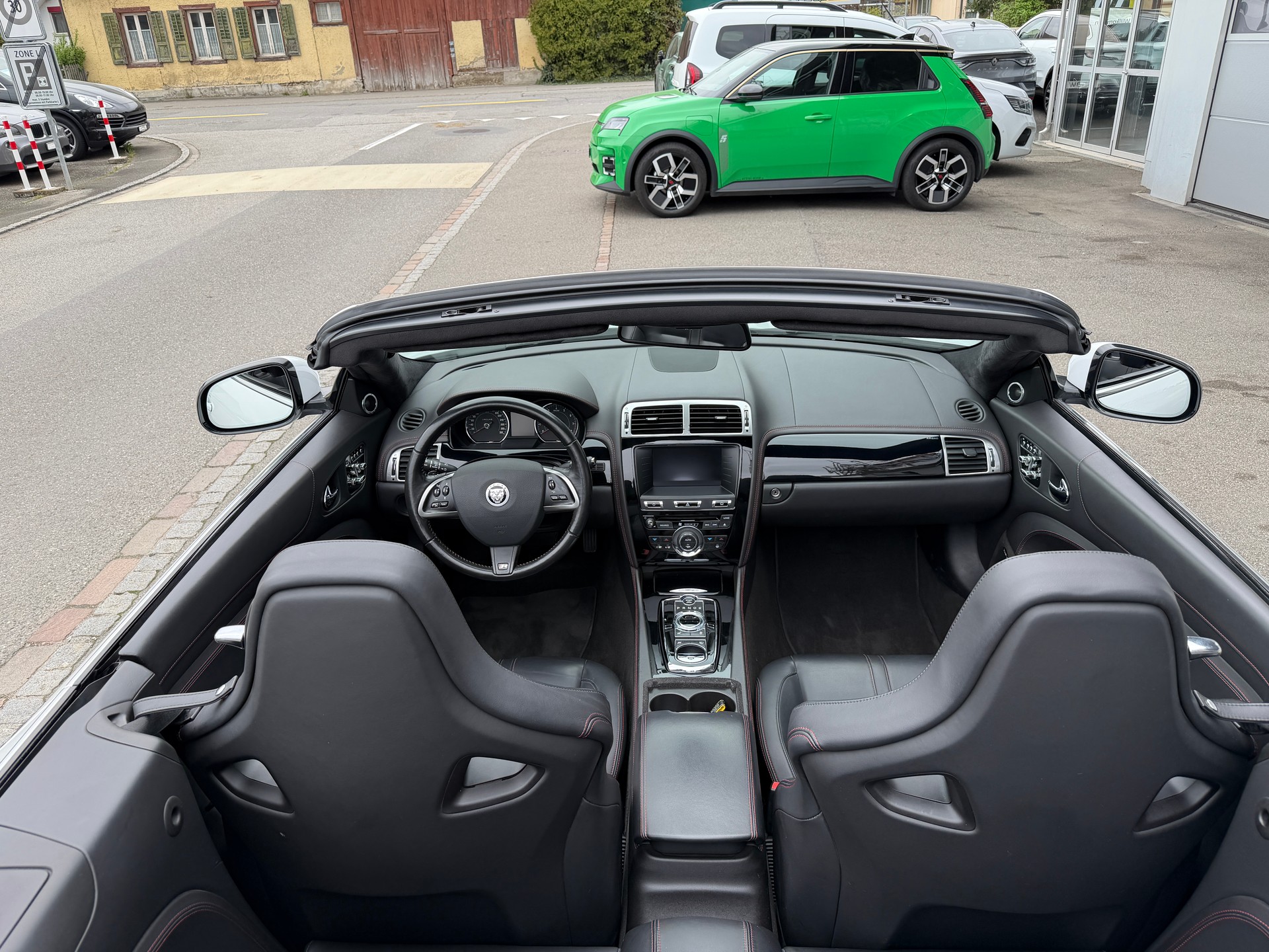 JAGUAR XKR Convertible 5.0 V8 Supercharged-image-4
