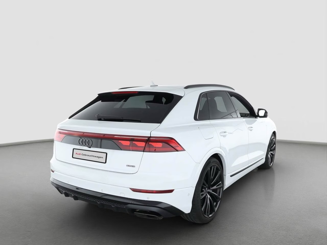 AUDI Q8 SUV TFSI e quattro 290 kW tiptronic-image-1