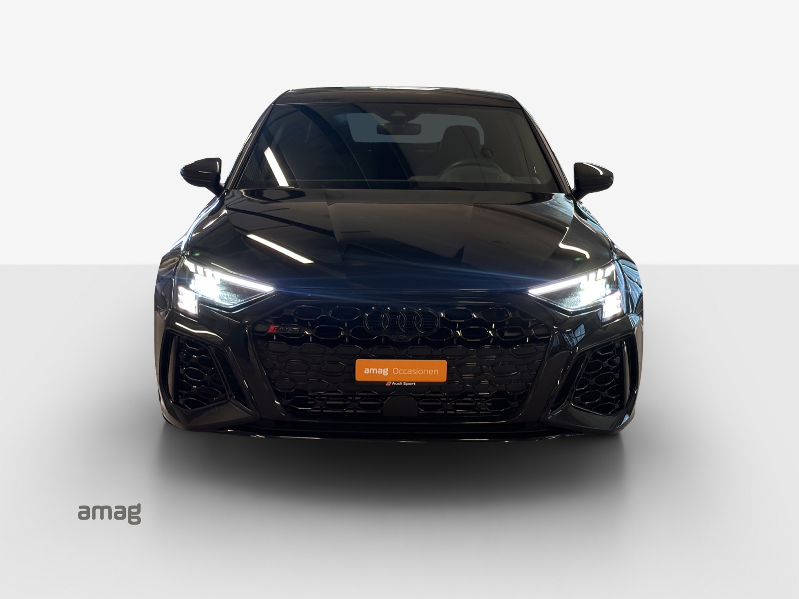 AUDI RS3 Limousine 2.5 TSI quattro S-tronic-image-6