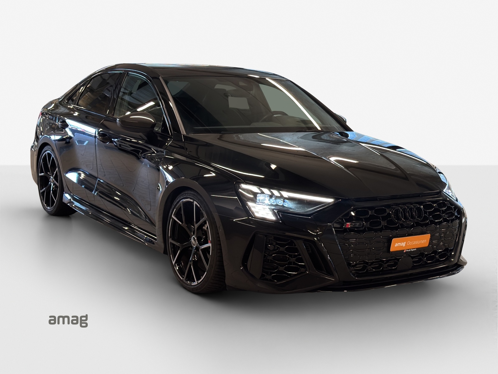 AUDI RS3 Limousine 2.5 TSI quattro S-tronic-image-5