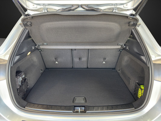 MERCEDES-BENZ GLA 250 4Matic Swiss Star-image-11
