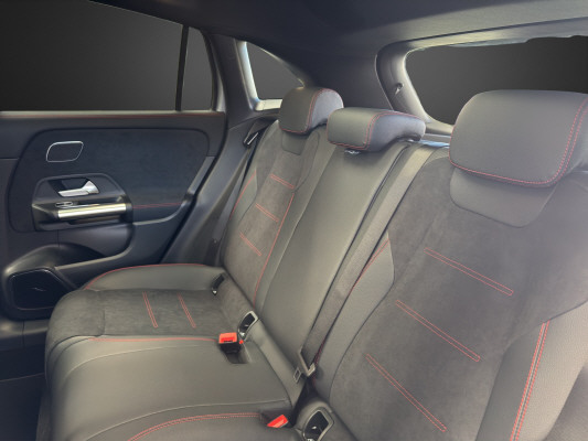 MERCEDES-BENZ GLA 250 4Matic Swiss Star-image-10
