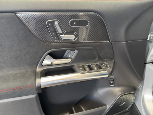 MERCEDES-BENZ GLA 250 4Matic Swiss Star-image-9