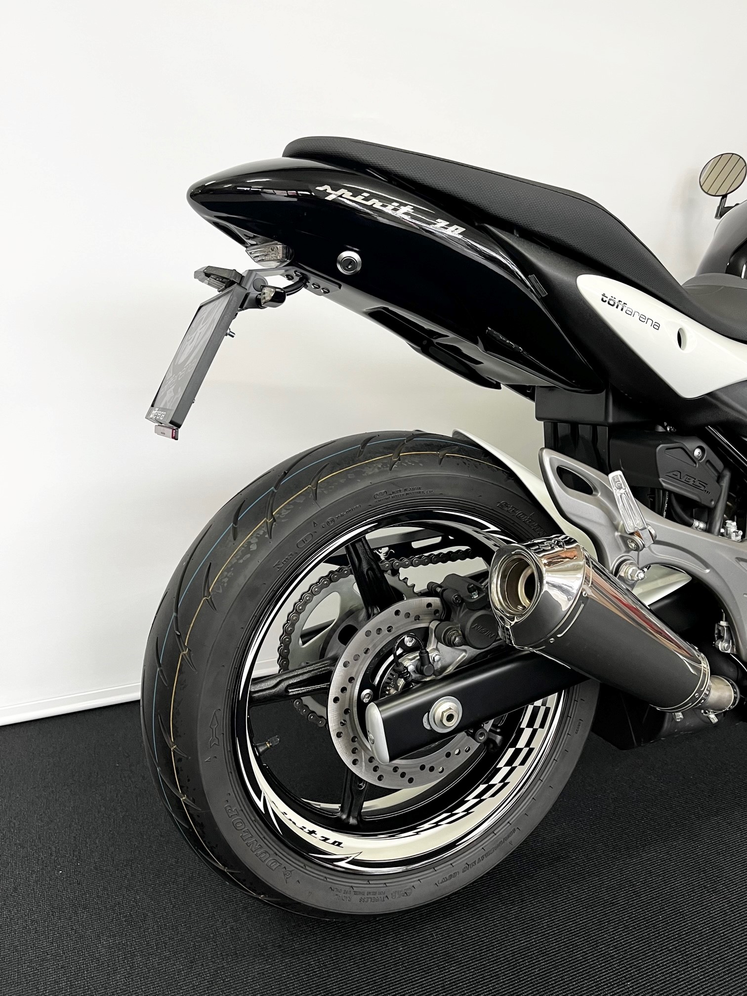 SUZUKI SFV 650 Gladius ABS-showroom-element-1