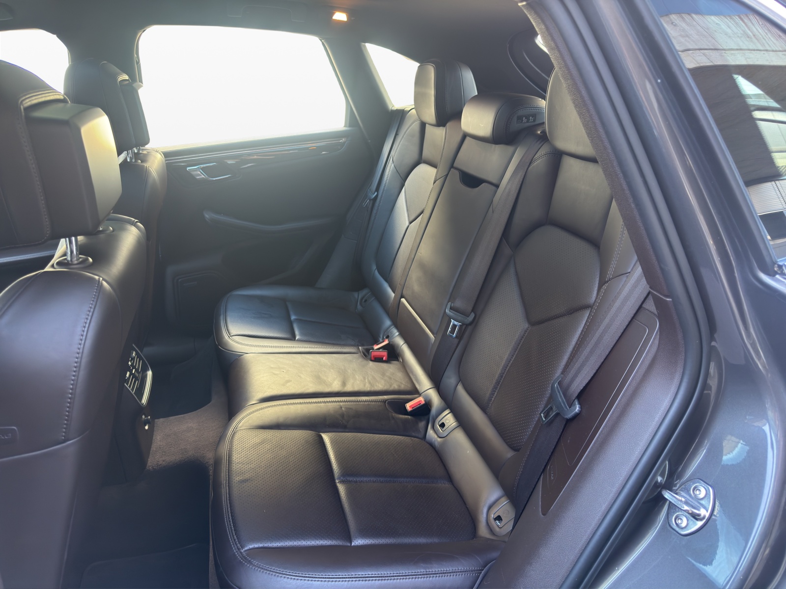 PORSCHE Macan S PDK-image-16