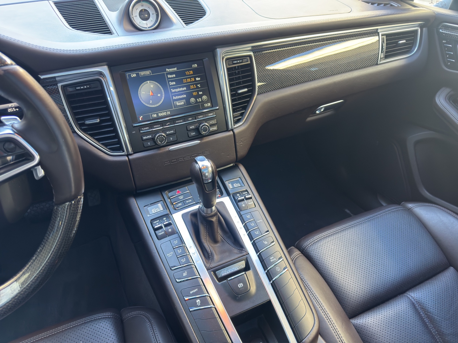 PORSCHE Macan S PDK-image-12