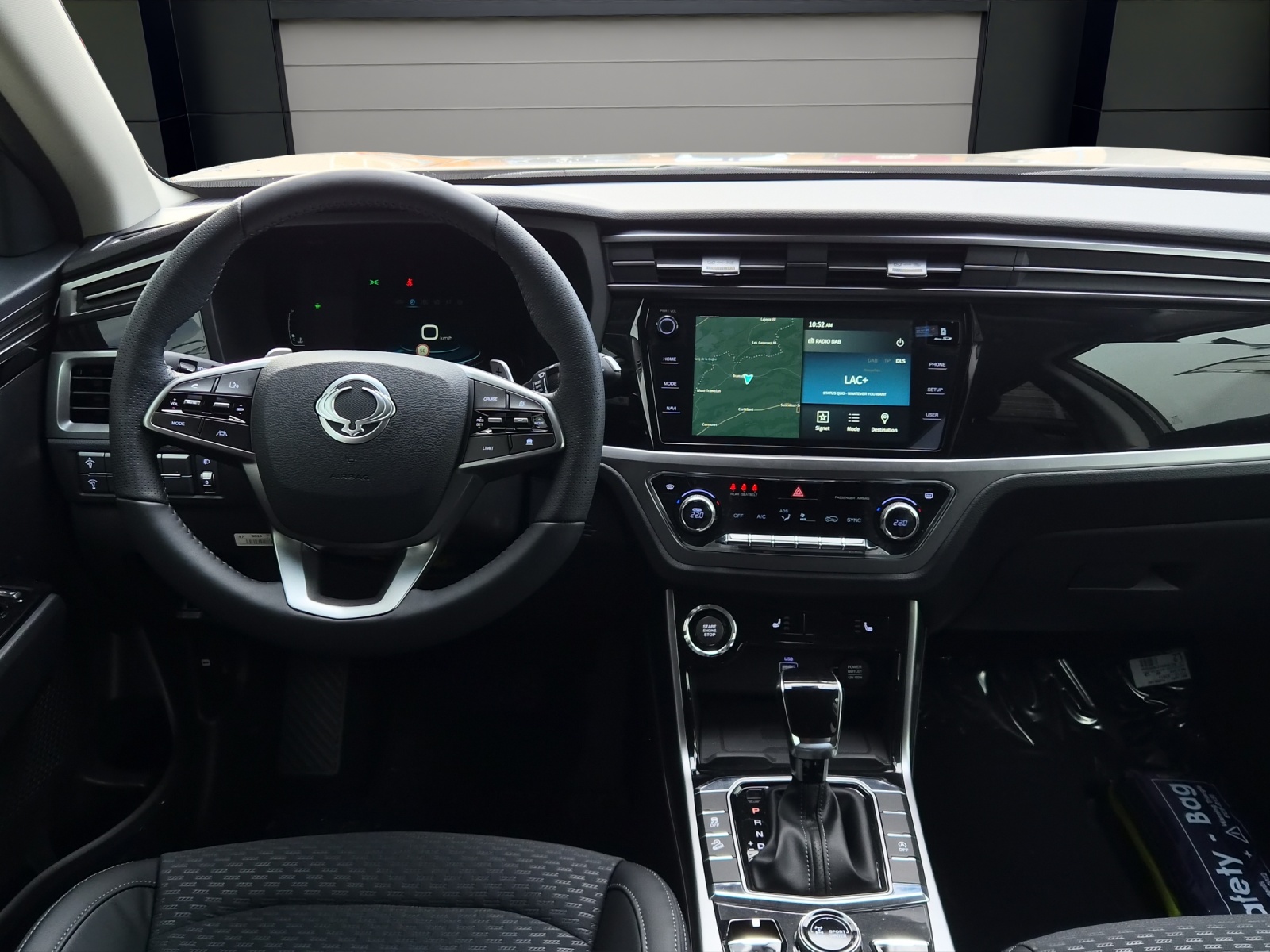 KGM-SsangYong Korando 1.5 T GDI Steel 4WD Automat-image-5