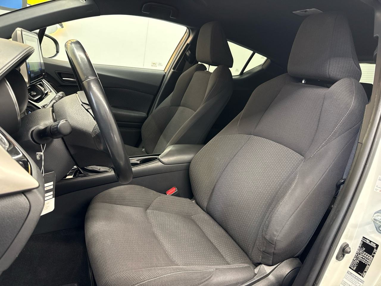 TOYOTA C-HR 1.2 Turbo Premium 4WD Multidrive S-image-3