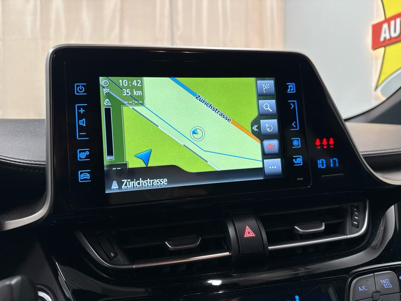TOYOTA C-HR 1.2 Turbo Premium 4WD Multidrive S-image-5