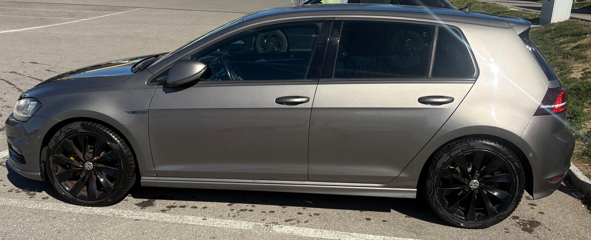VW 1.4 TSI 125 Lounge R-Line-image-2