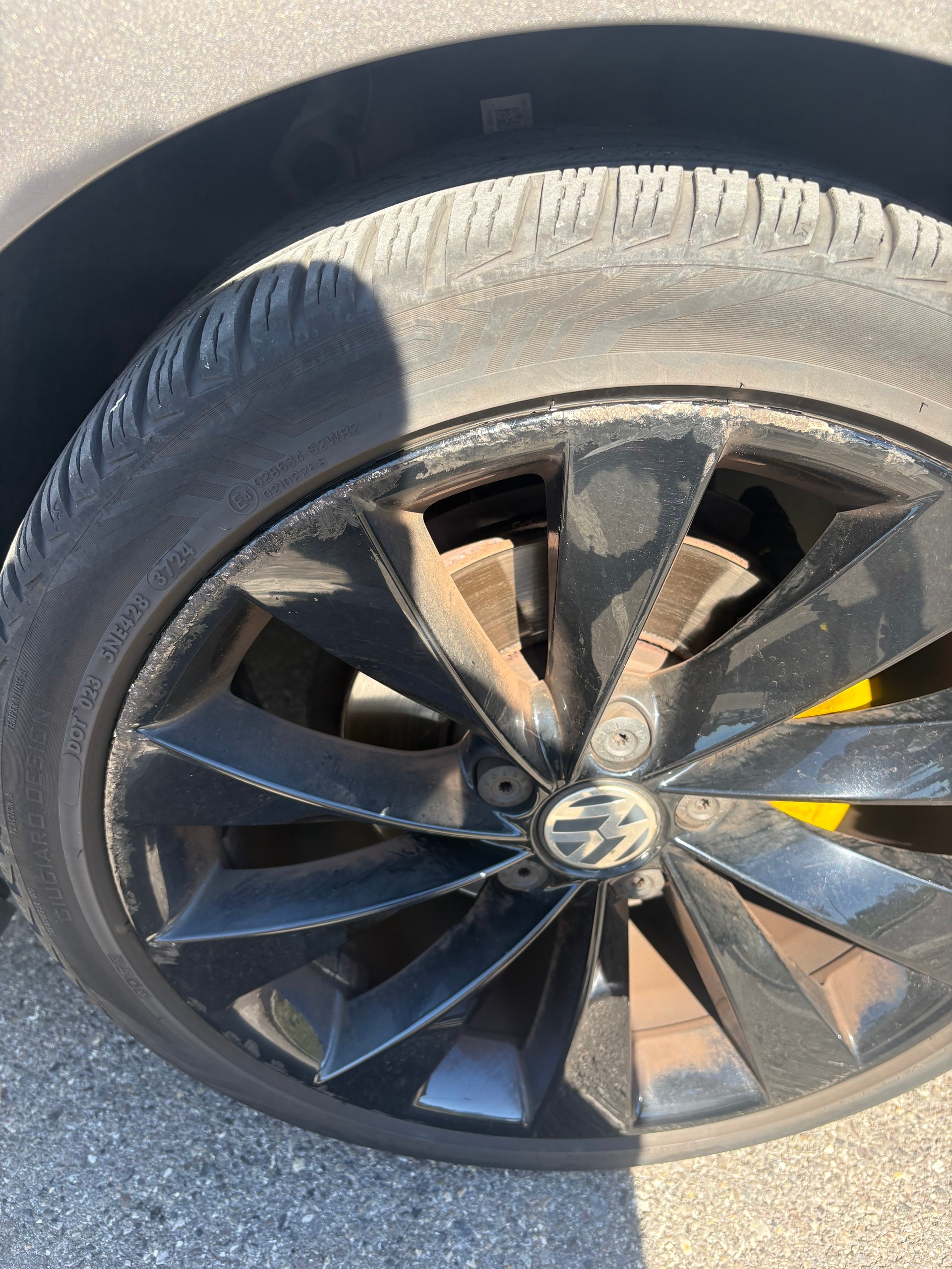 VW 1.4 TSI 125 Lounge R-Line-image-6