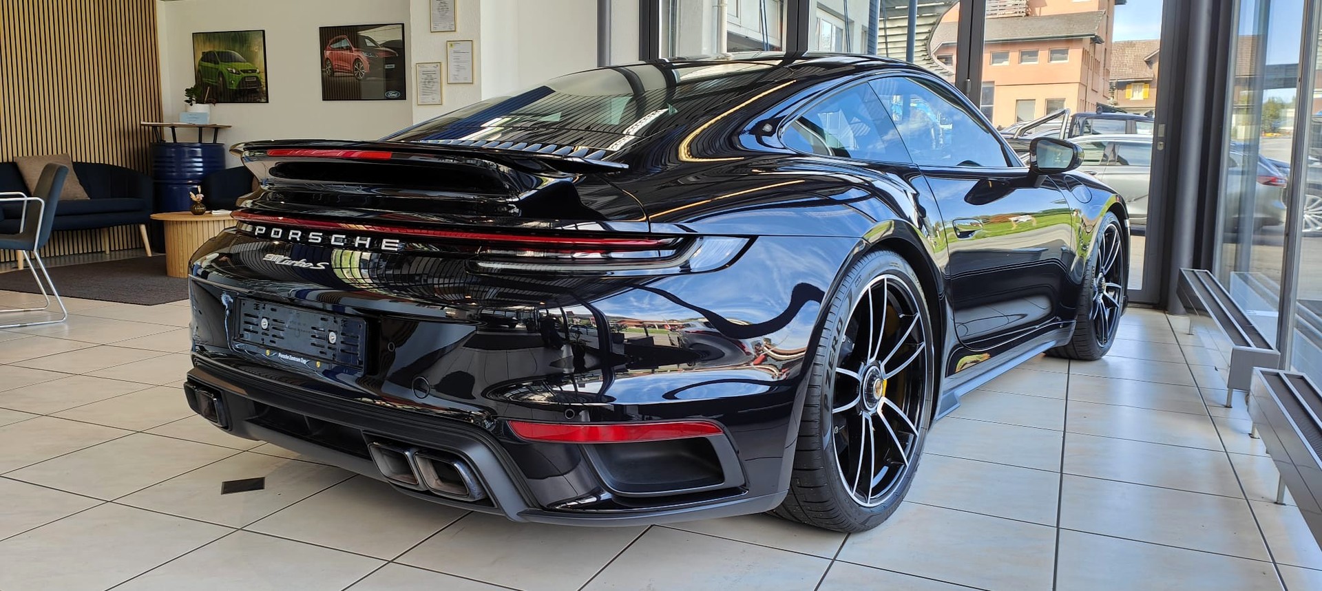 PORSCHE 911 Turbo S PDK-image-5