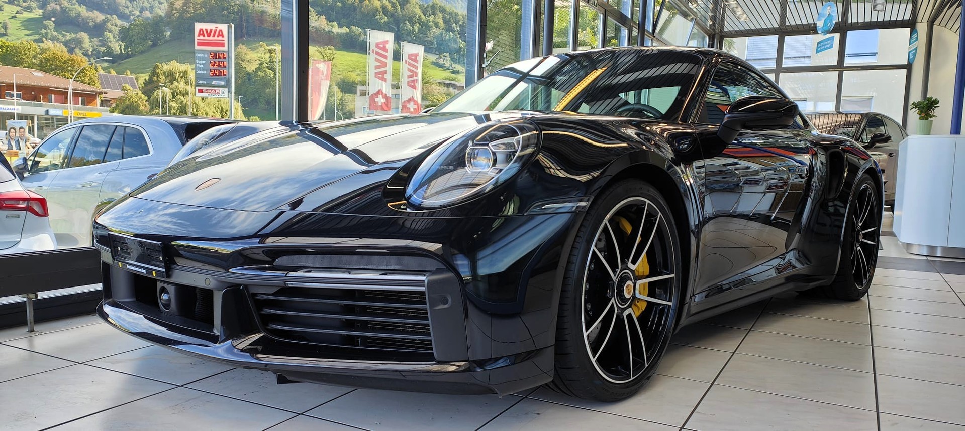PORSCHE 911 Turbo S PDK-image-1