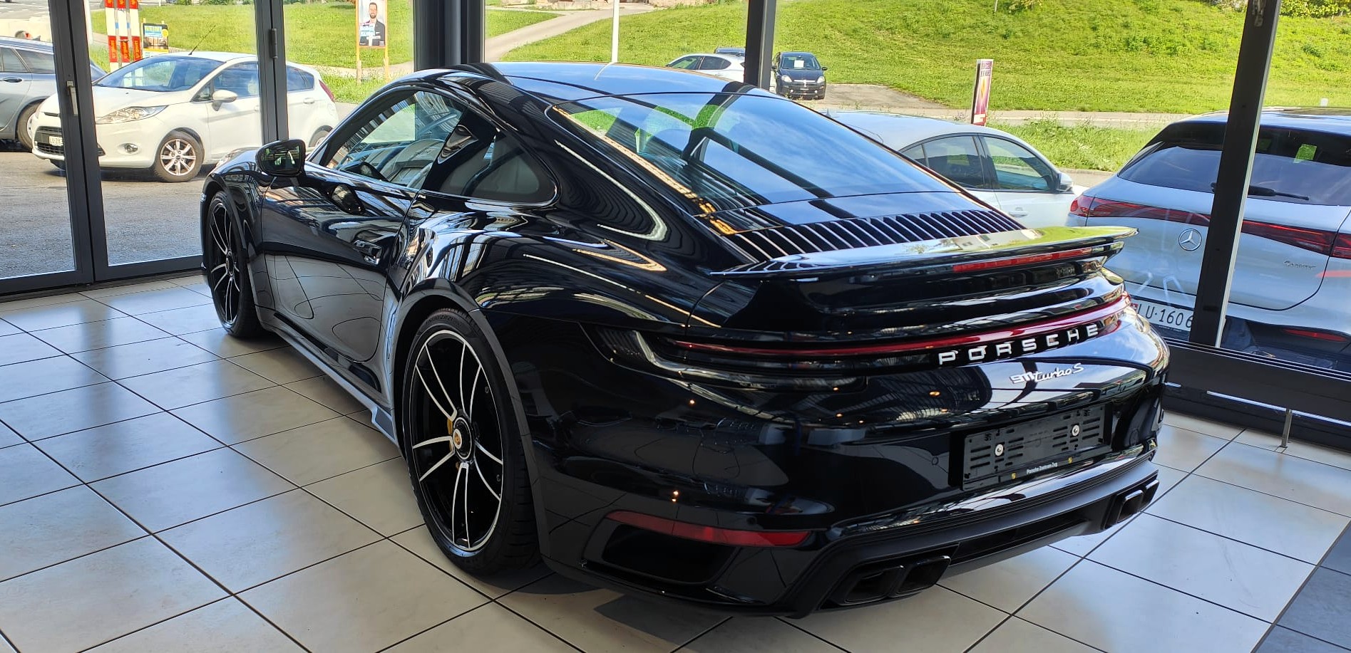 PORSCHE 911 Turbo S PDK-image-9