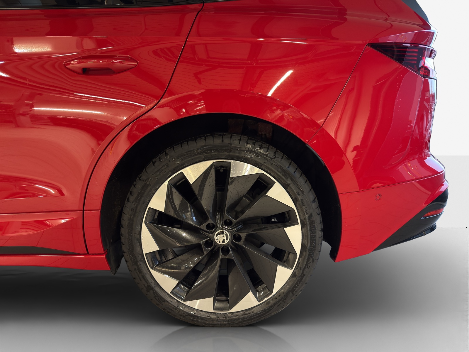 SKODA Enyaq iV 80x SportLine-image-14