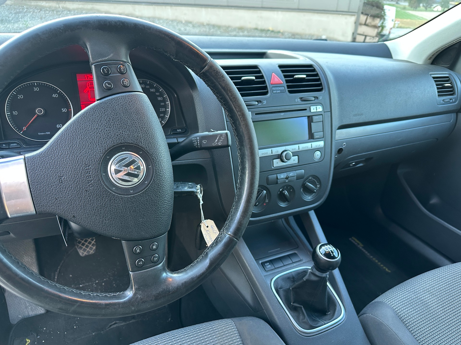 VW Golf Variant 1.9 TDI Comfortline 4Motion-image-4