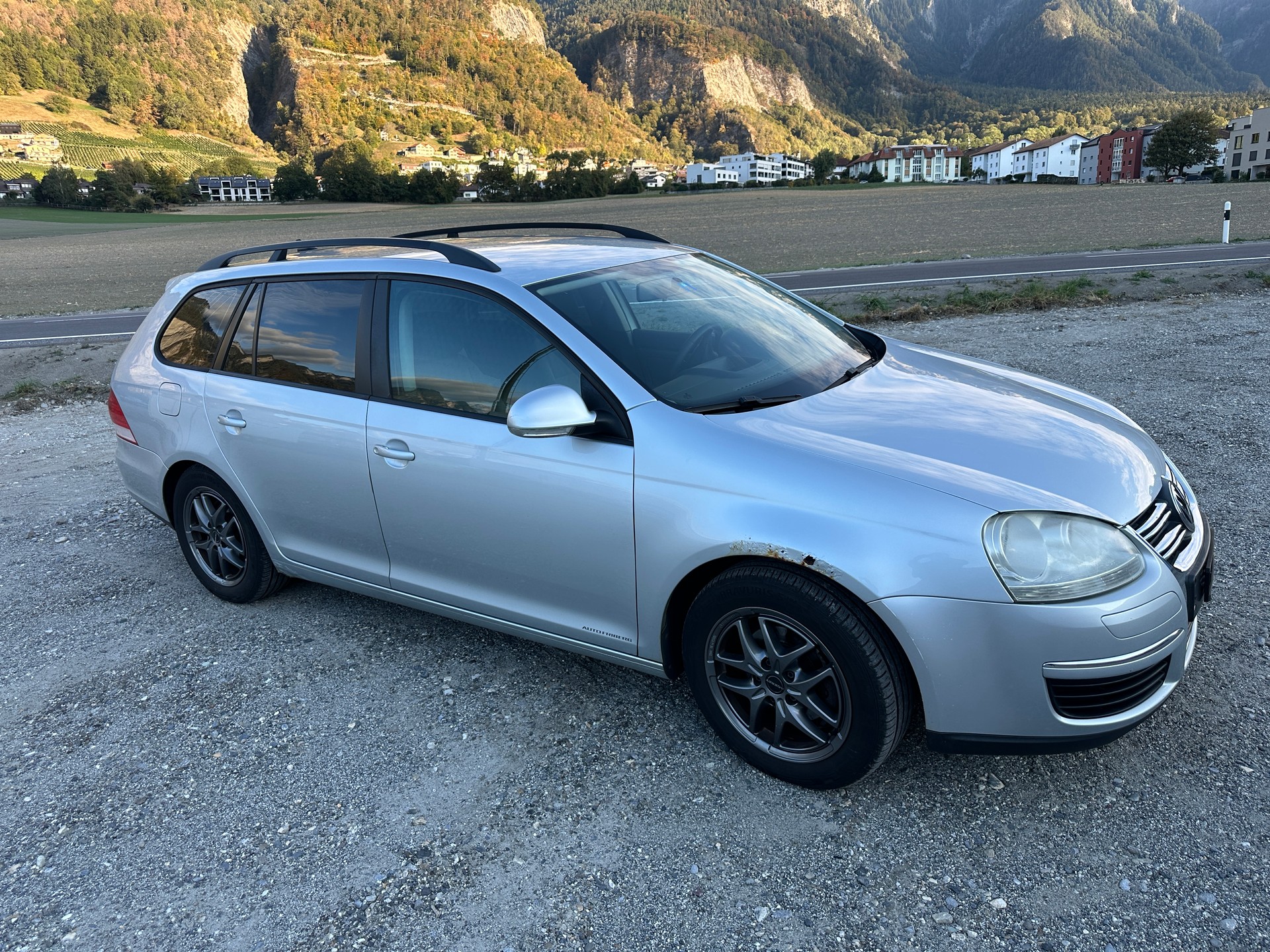 VW Golf Variant 1.9 TDI Comfortline 4Motion-image-8
