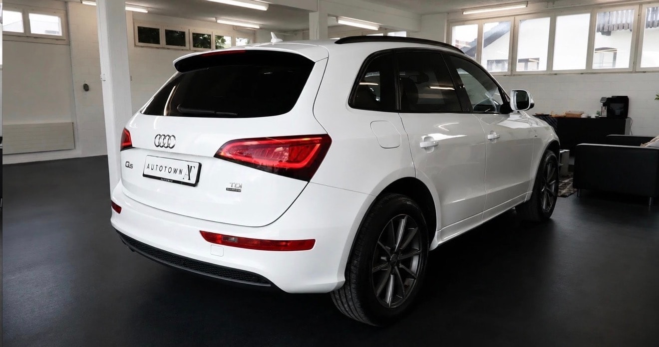 AUDI Q5 2.0 TDI quattro S-tronic-image-1