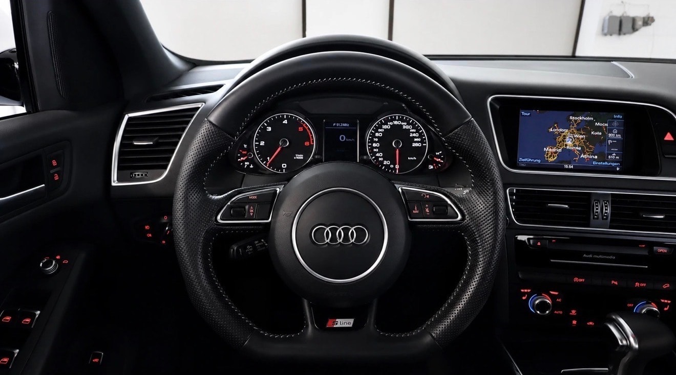 AUDI Q5 2.0 TDI quattro S-tronic-image-6