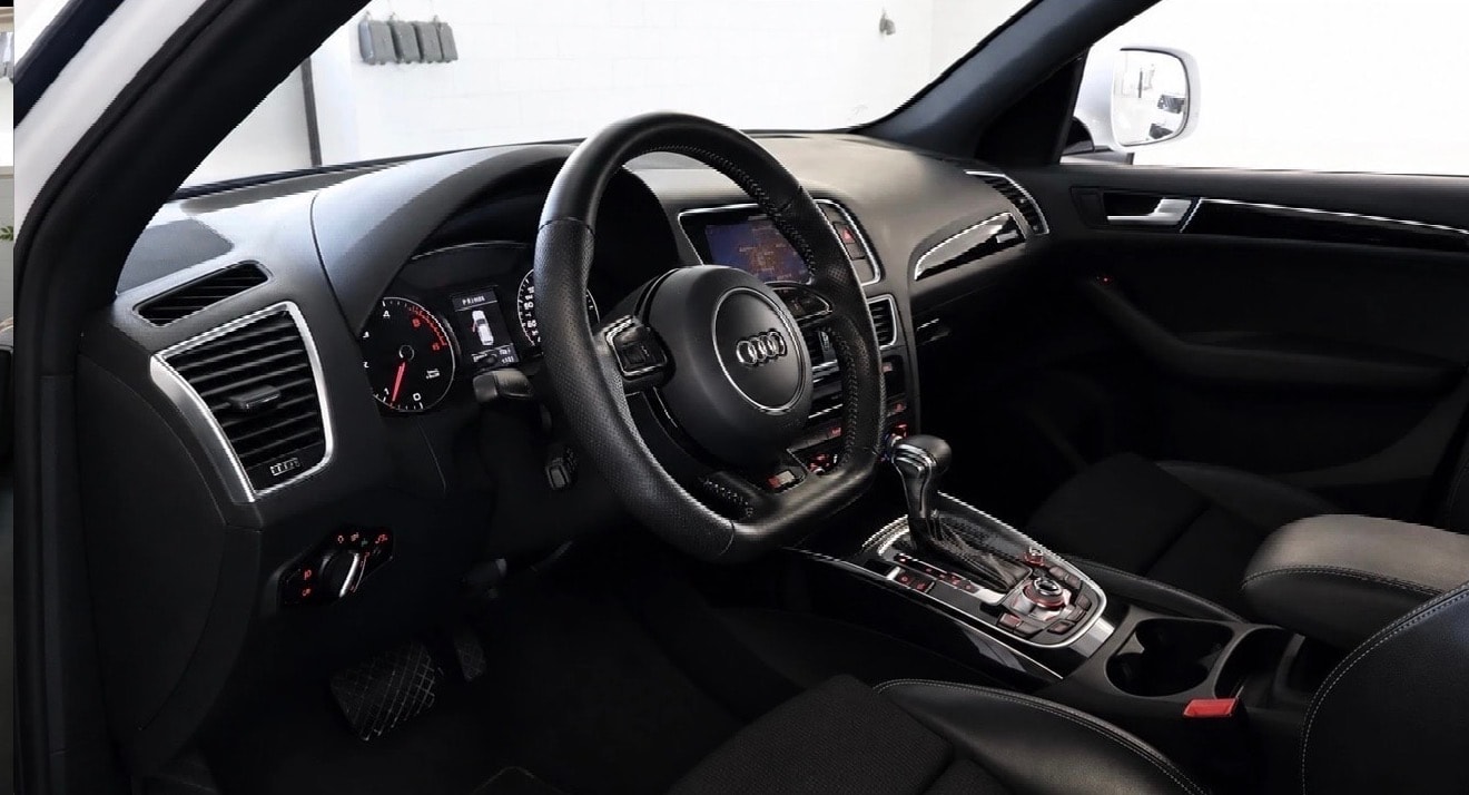 AUDI Q5 2.0 TDI quattro S-tronic-image-2
