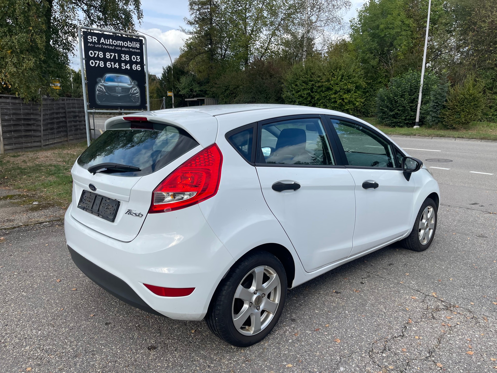 FORD Fiesta 1.25 16V Ambiente-image-4