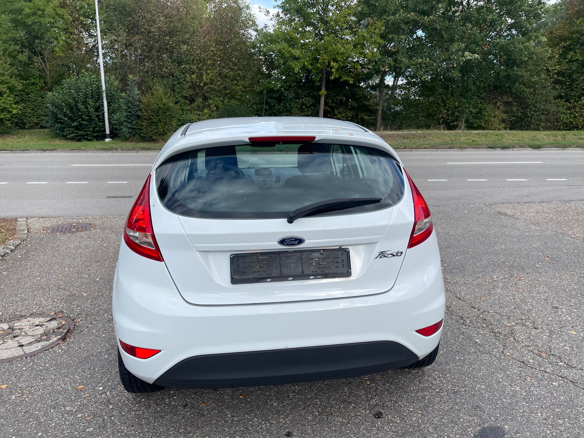 FORD Fiesta 1.25 16V Ambiente-image-3