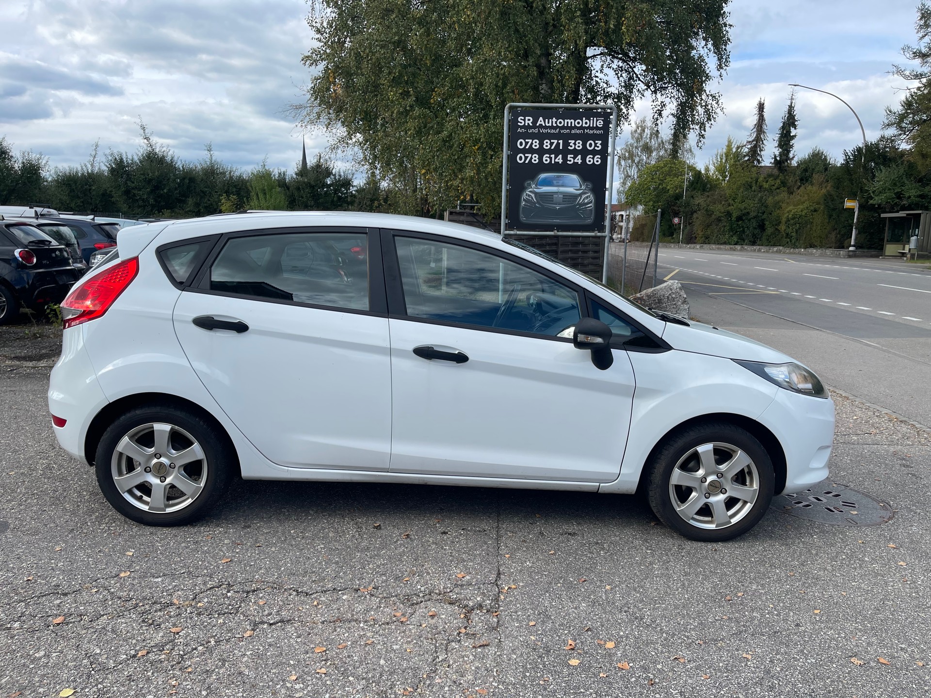 FORD Fiesta 1.25 16V Ambiente-image-5
