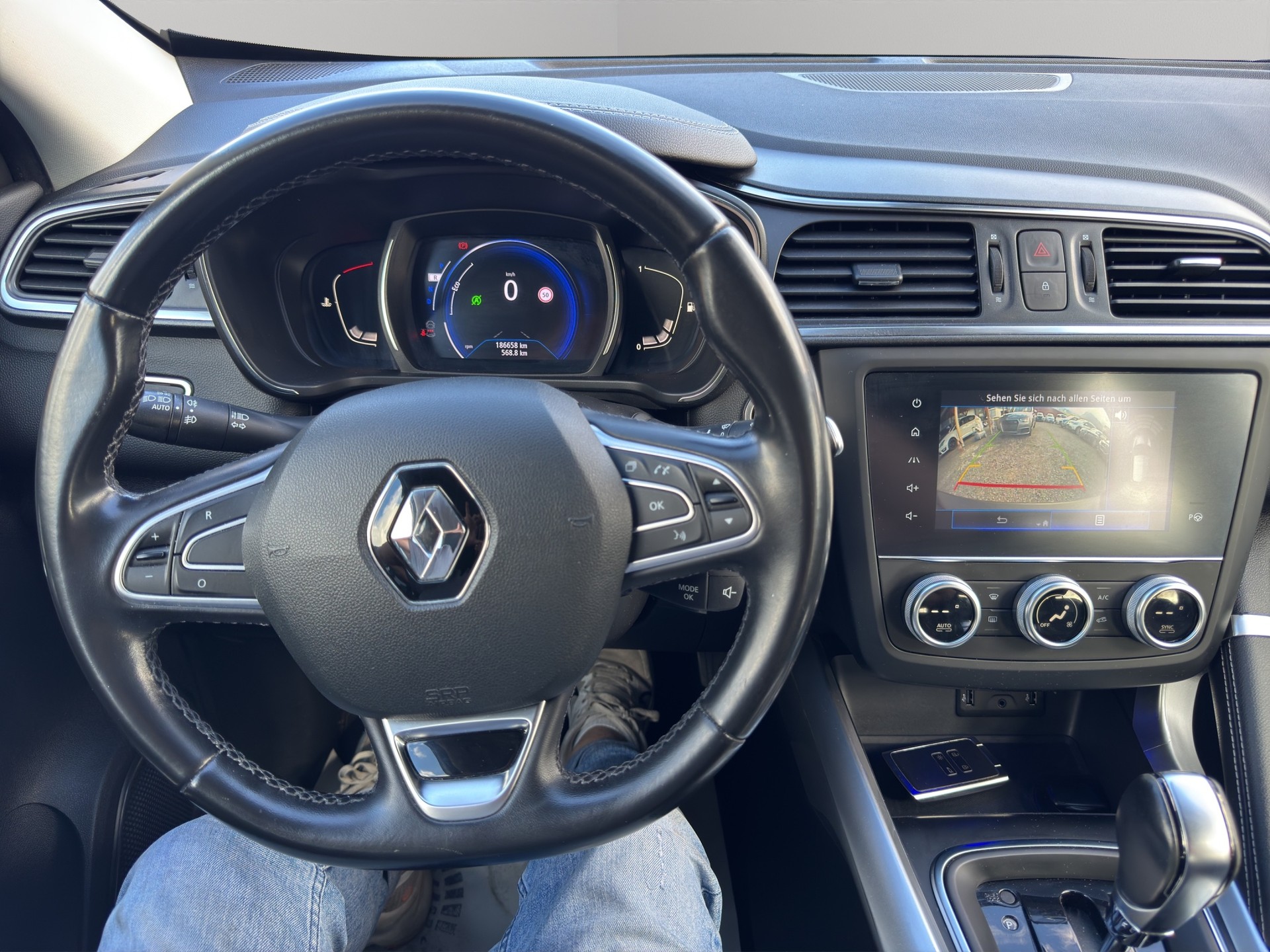 RENAULT Kadjar 1.3 16V Turbo Business EDC-image-12