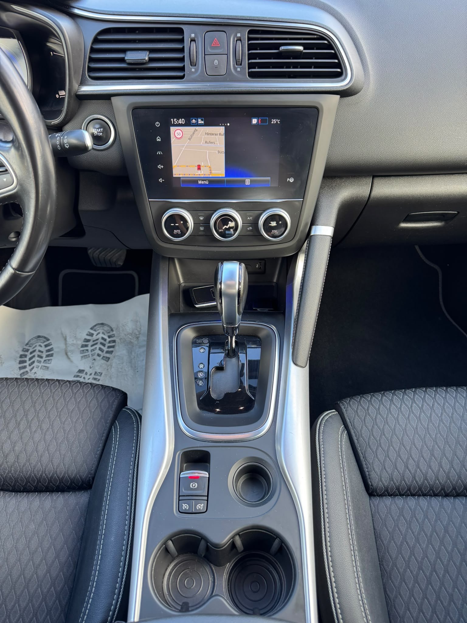 RENAULT Kadjar 1.3 16V Turbo Business EDC-image-13