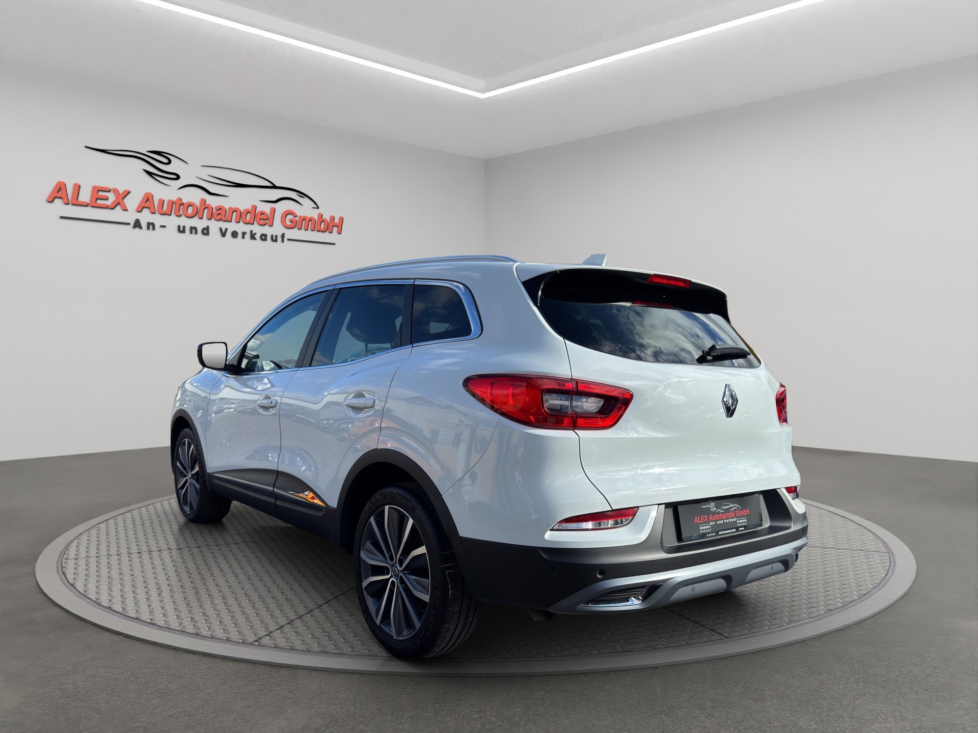 RENAULT Kadjar 1.3 16V Turbo Business EDC-image-3