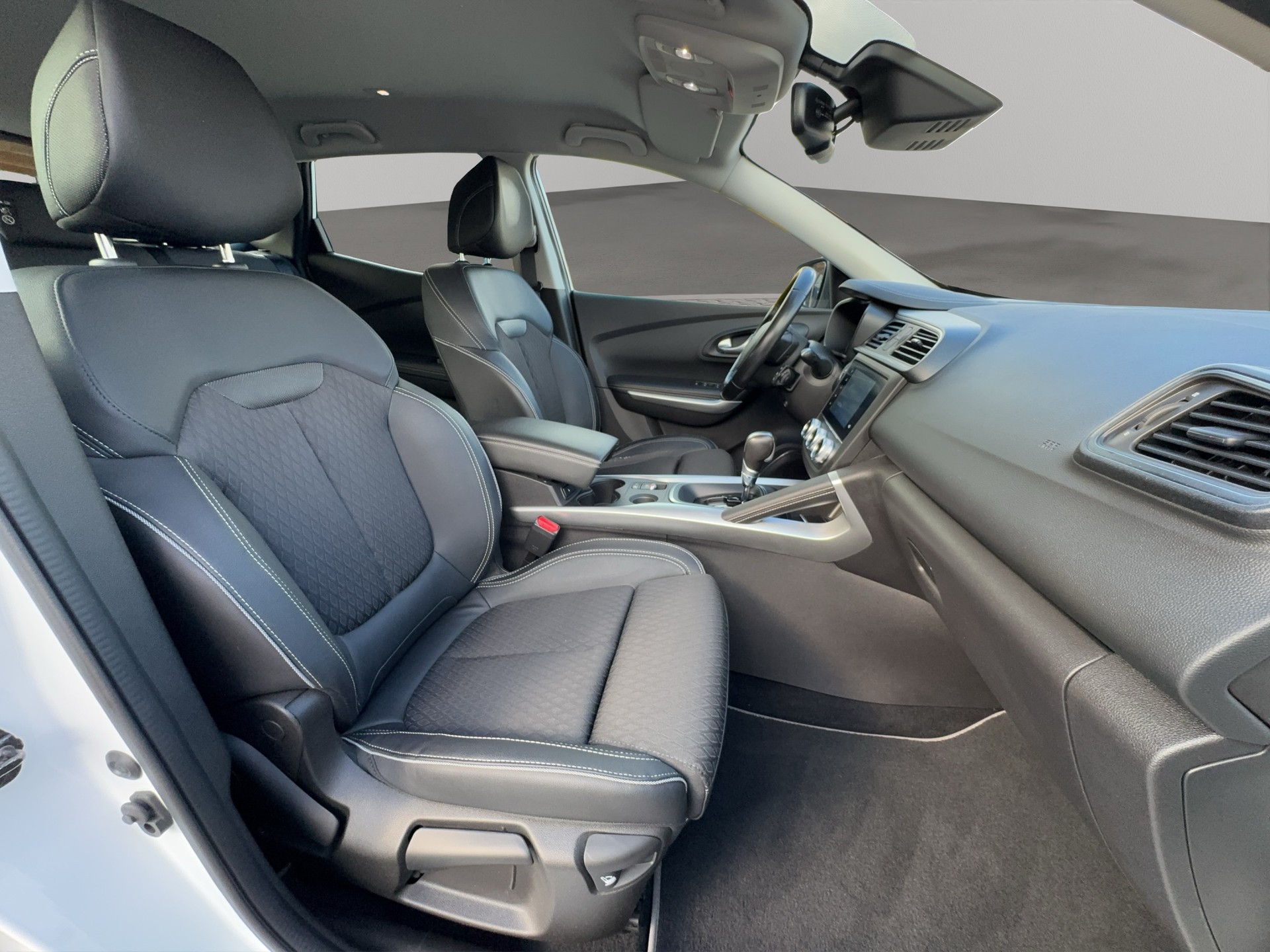 RENAULT Kadjar 1.3 16V Turbo Business EDC-image-11