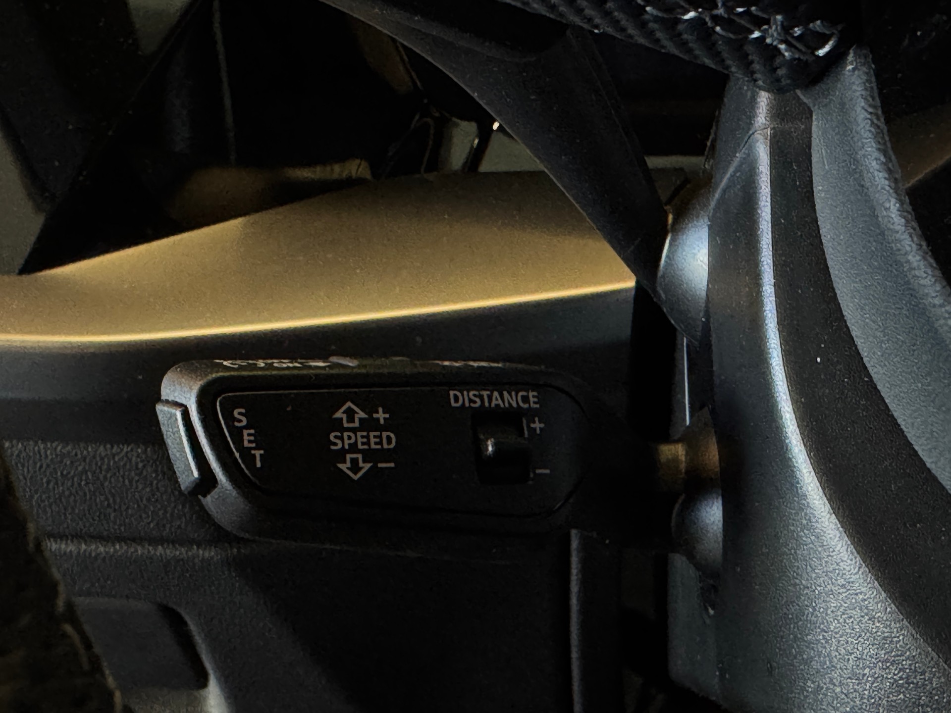AUDI S3 Limousine 2.0 TFSI quattro S-Tronic-image-21
