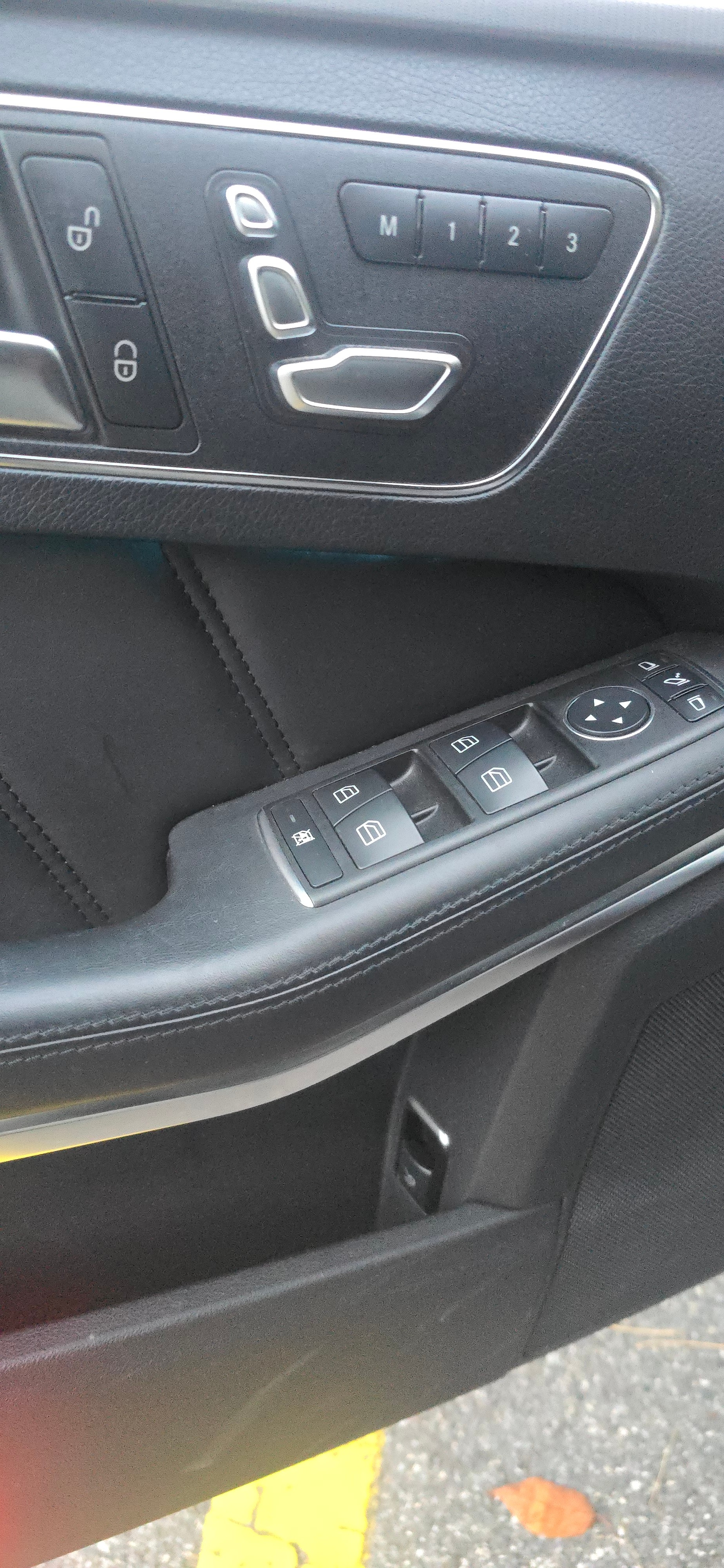 MERCEDES-BENZ E 500 Avantgarde 4Matic 7G-Tronic-image-4