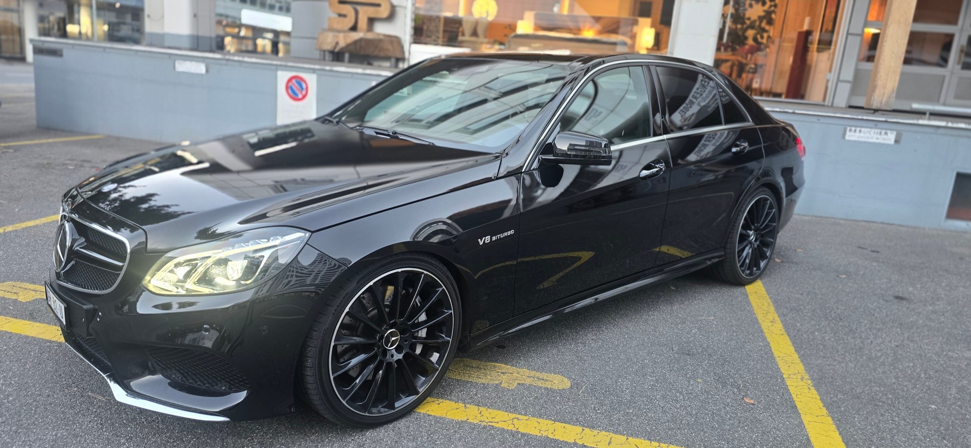 MERCEDES-BENZ E 500 Avantgarde 4Matic 7G-Tronic-image-5