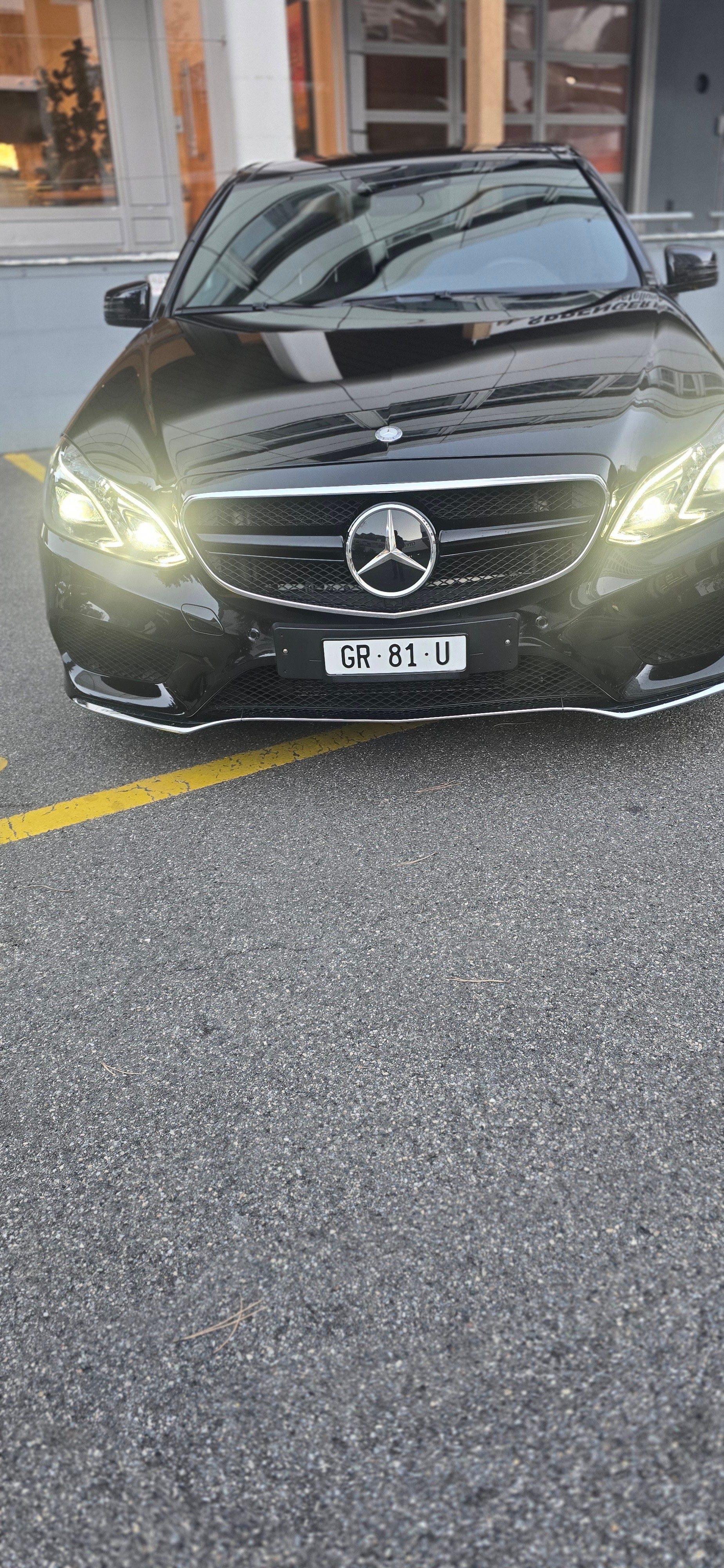 MERCEDES-BENZ E 500 Avantgarde 4Matic 7G-Tronic-image-6