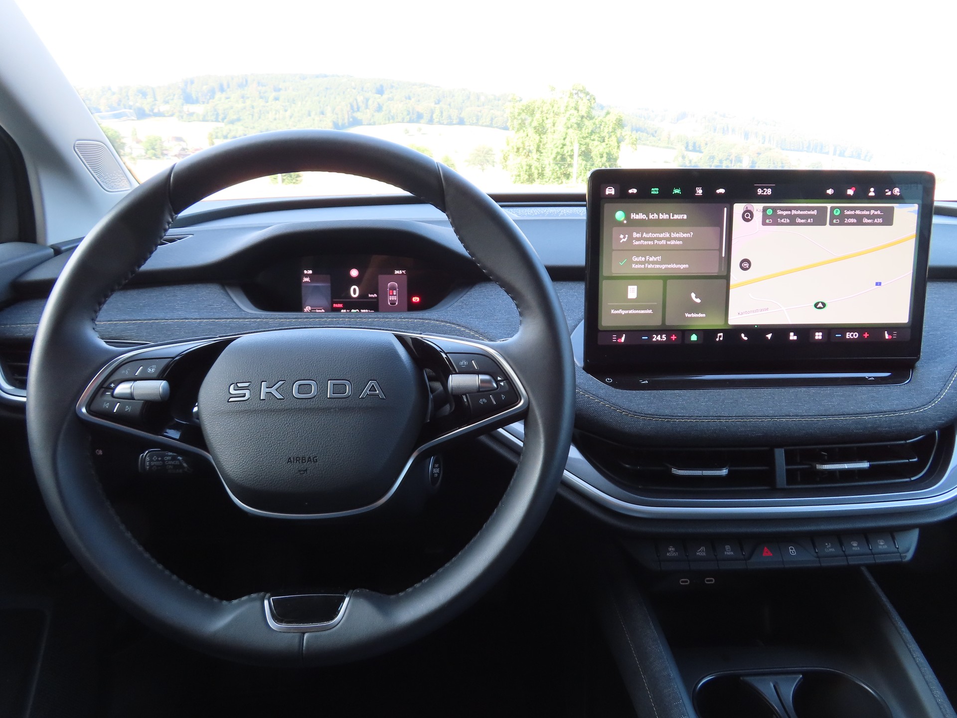 SKODA Elroq 85-image-8