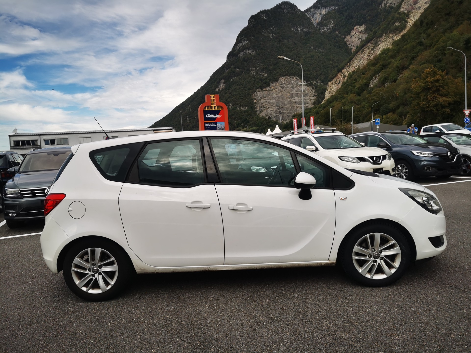 OPEL Meriva 1.4 Turbo Drive Automatic-image-2