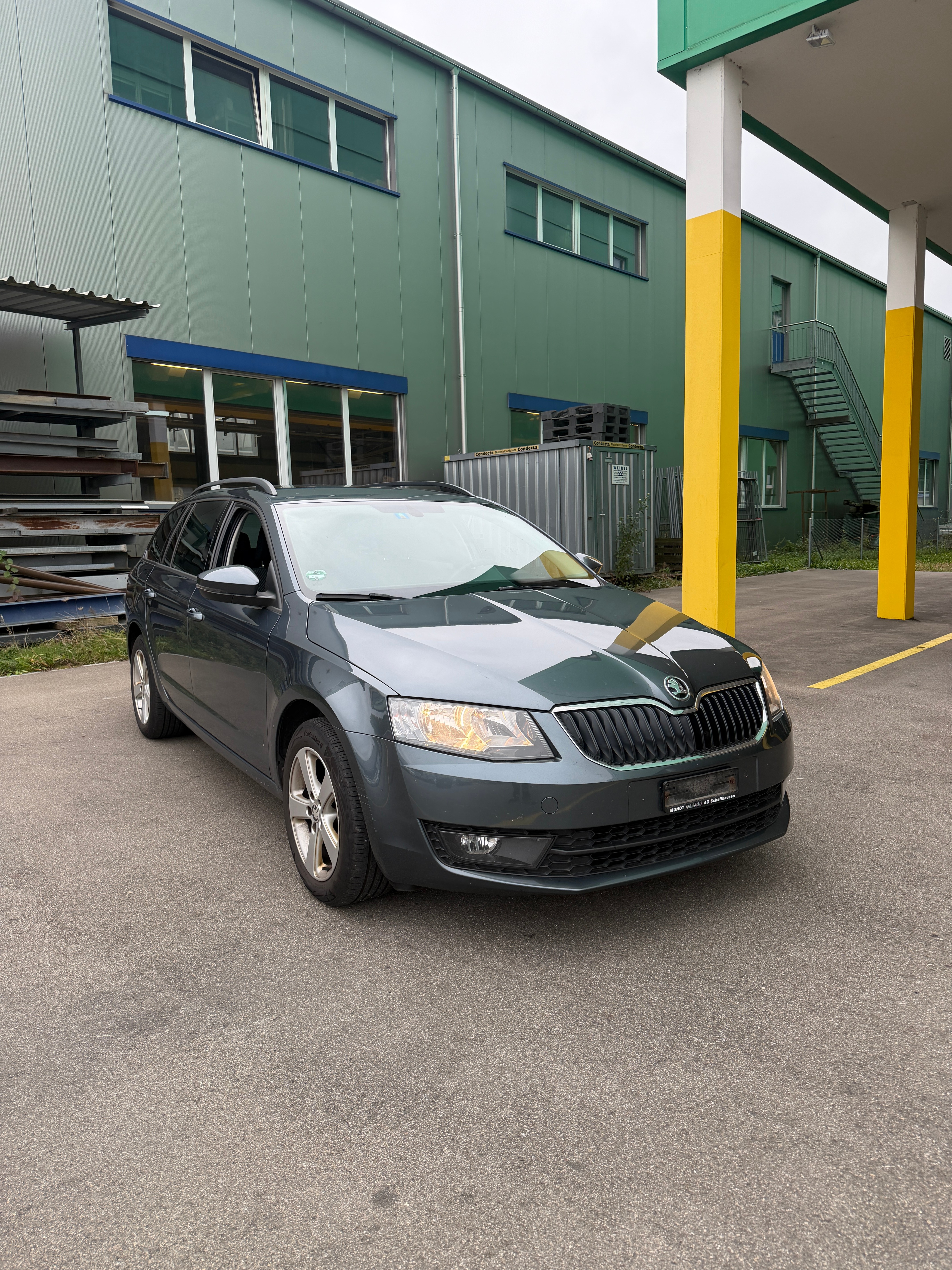 Car photo
