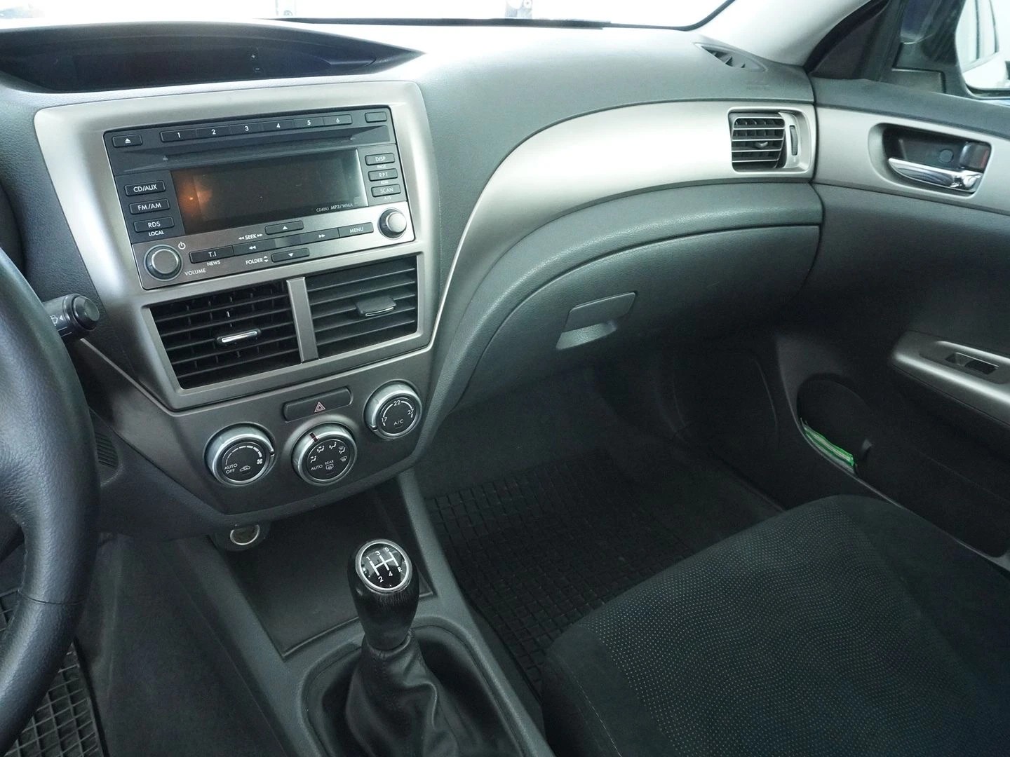 SUBARU Impreza 1.5R Swiss-image-6