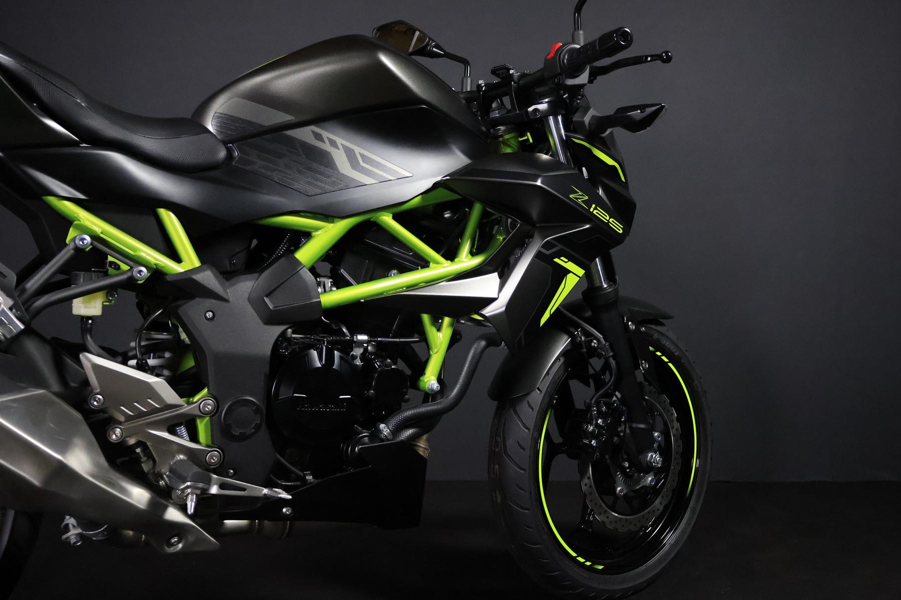 KAWASAKI Z 125-image-10