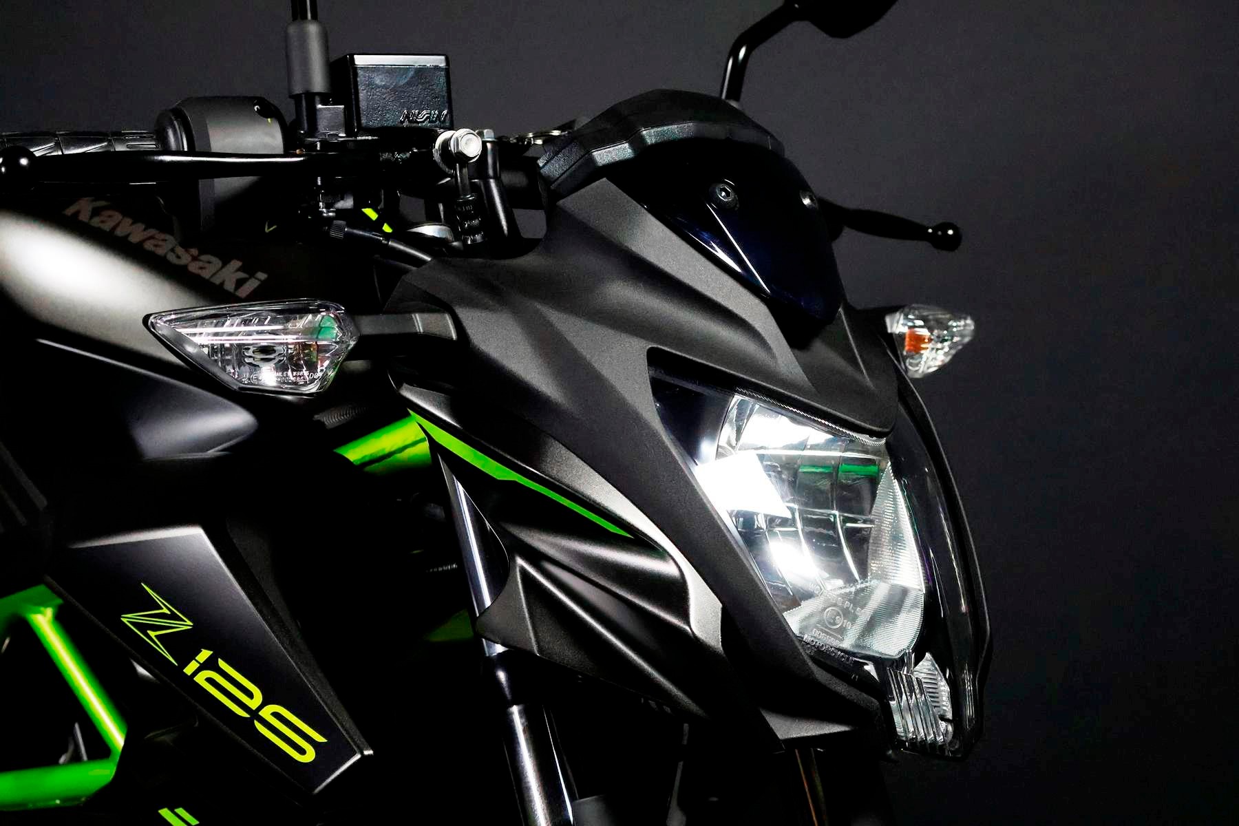 KAWASAKI Z 125-showroom-element-3