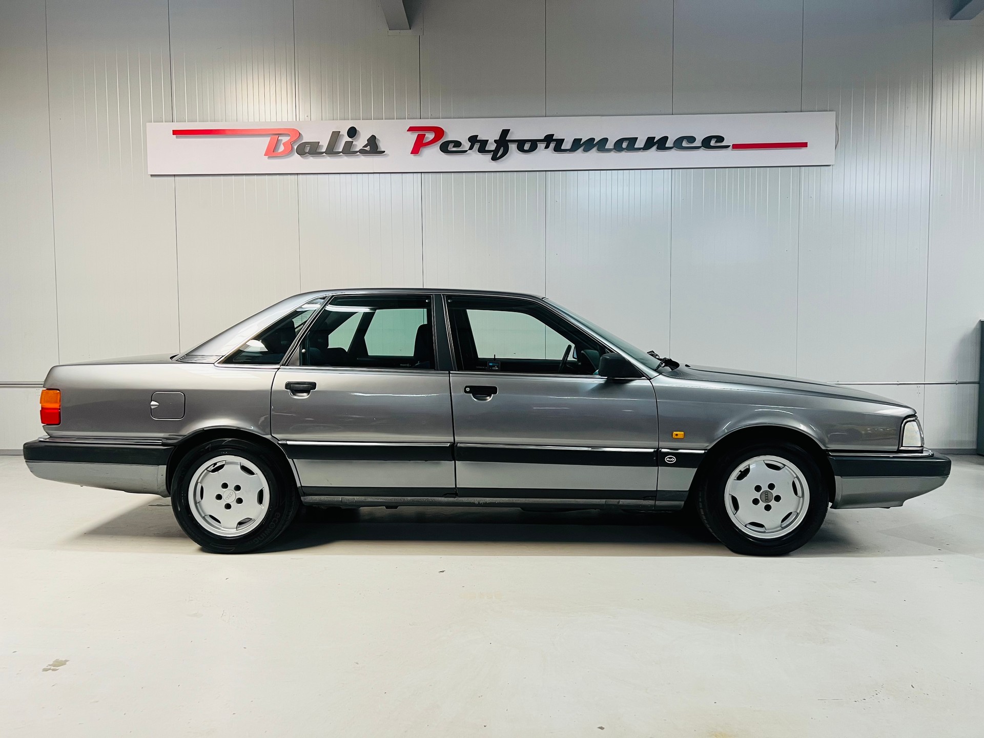 AUDI 20V Turbo RS2-image-1