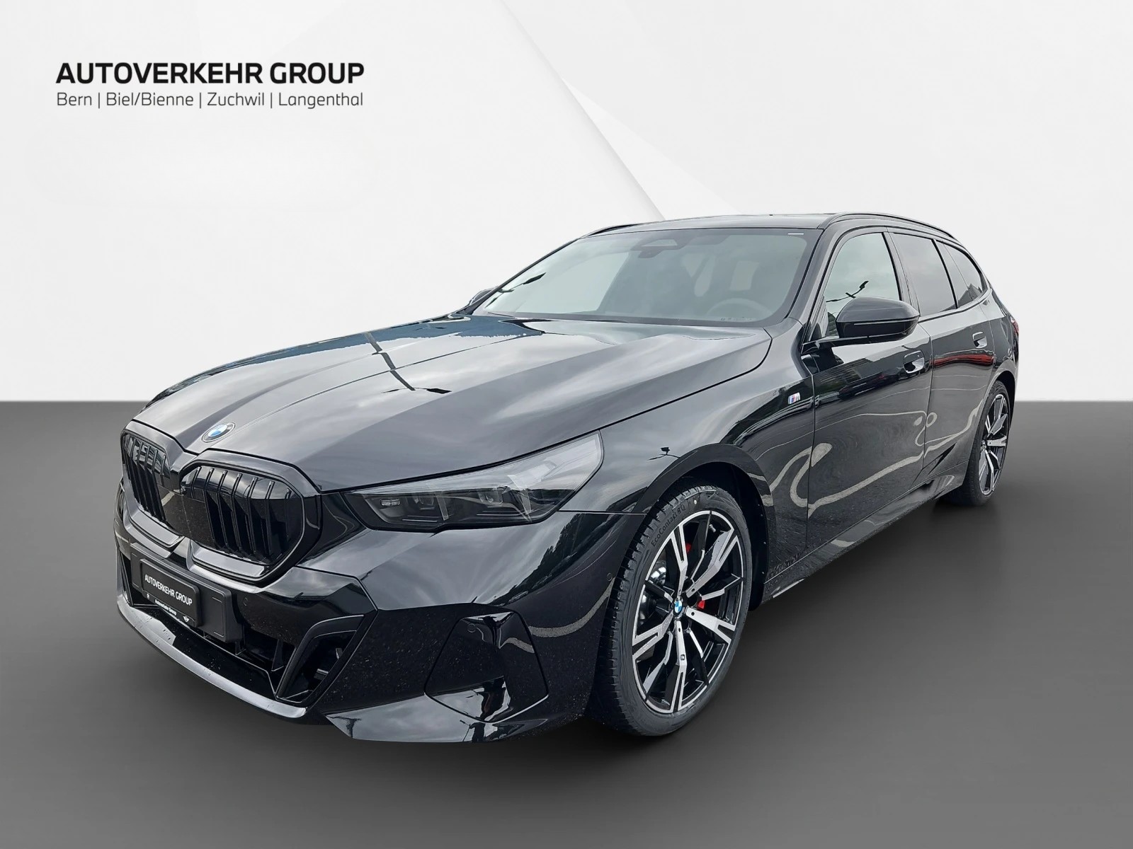 BMW 520d xDrive Touring M Sport Pro 48V-image-0