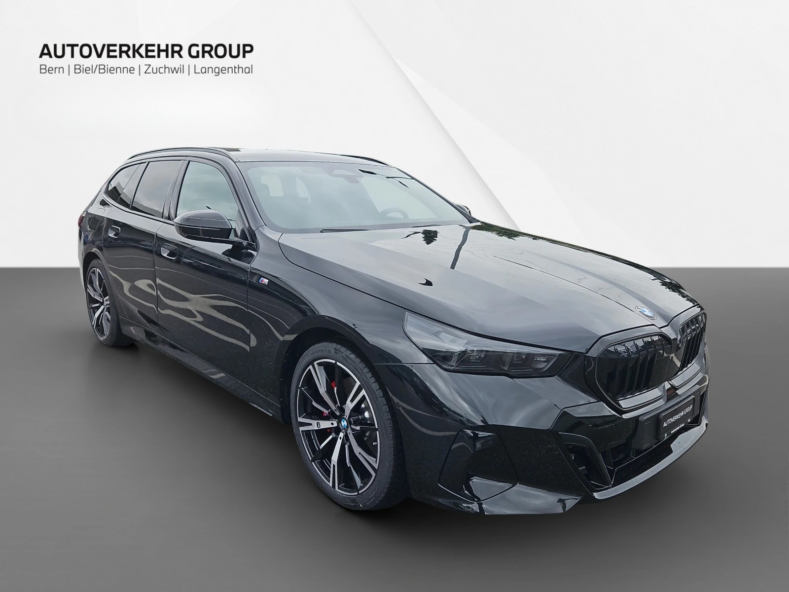 BMW 520d xDrive Touring M Sport Pro 48V-image-7