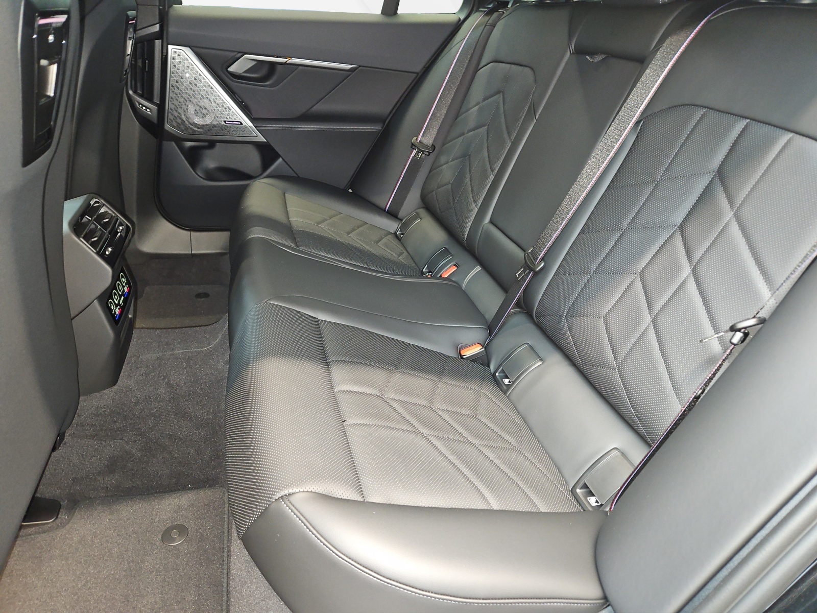 BMW 520d xDrive Touring M Sport Pro 48V-image-10
