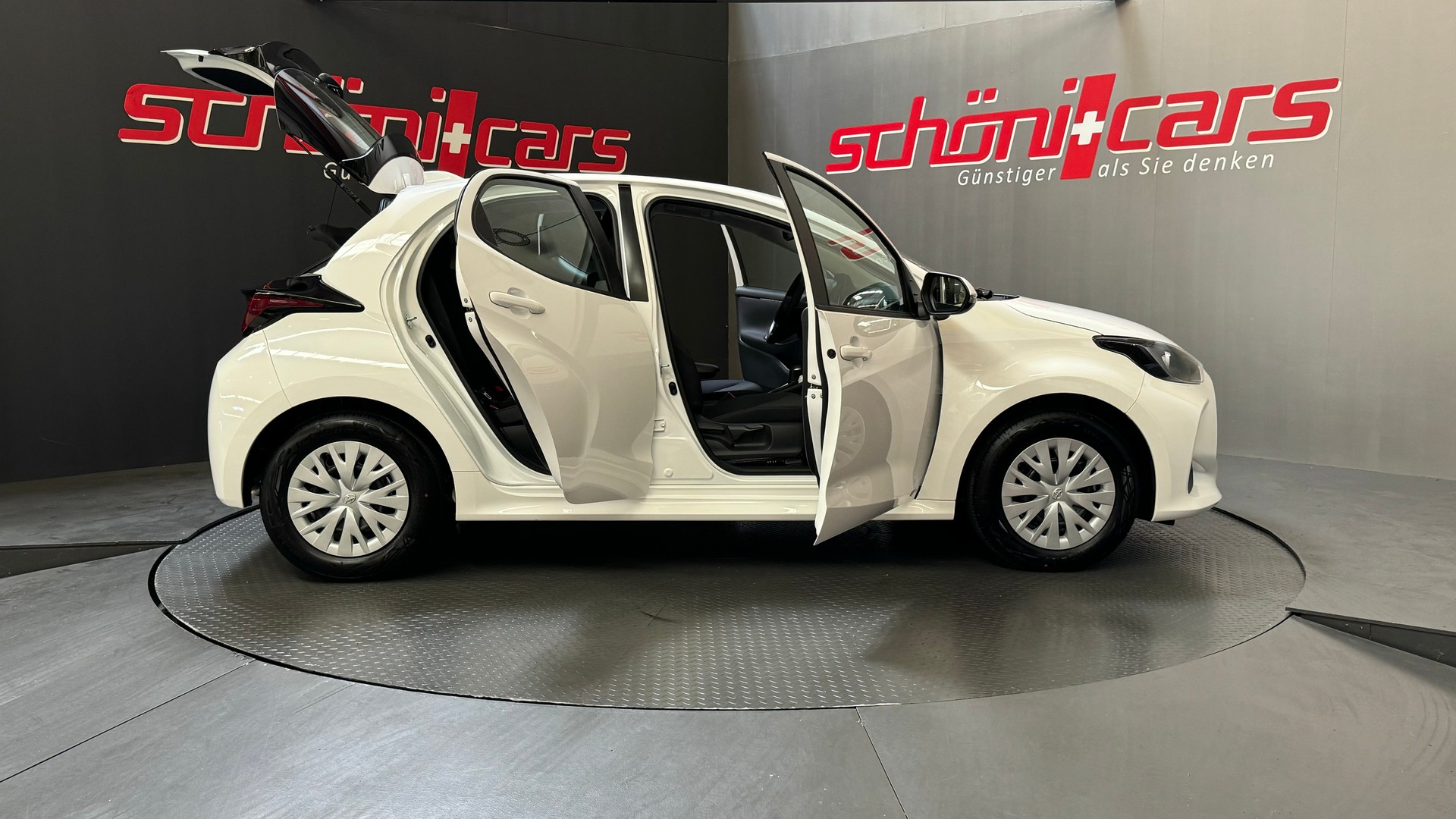 TOYOTA NEW Yaris 1.5 Comfort e-CVT-image-7
