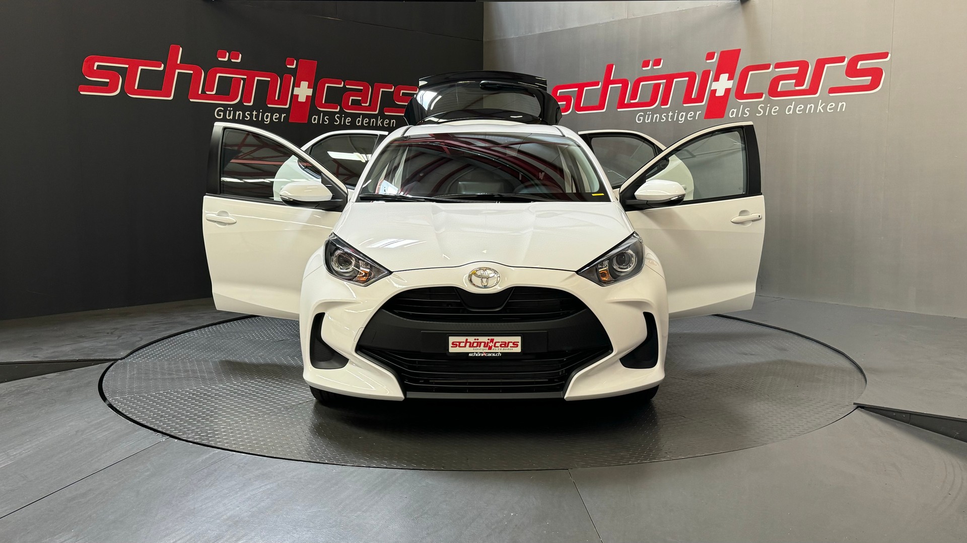 TOYOTA NEW Yaris 1.5 Comfort e-CVT-image-9