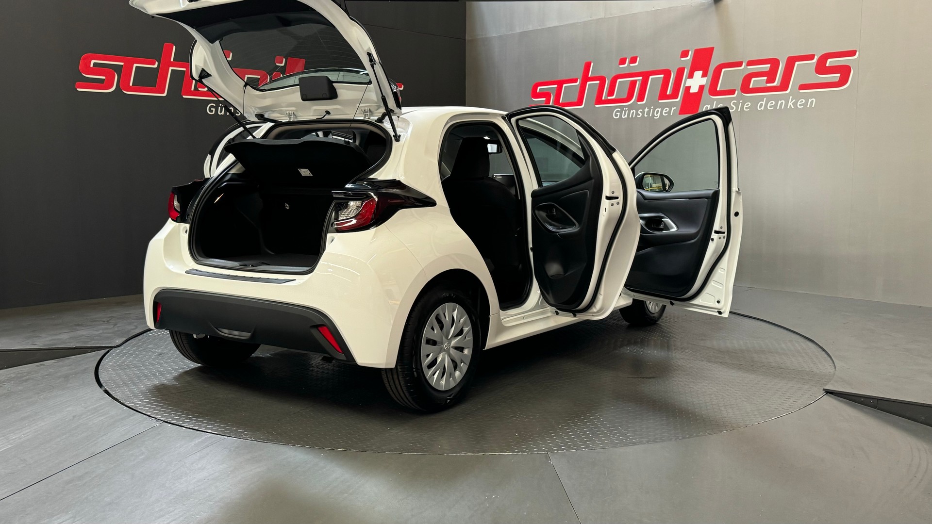 TOYOTA NEW Yaris 1.5 Comfort e-CVT-image-6