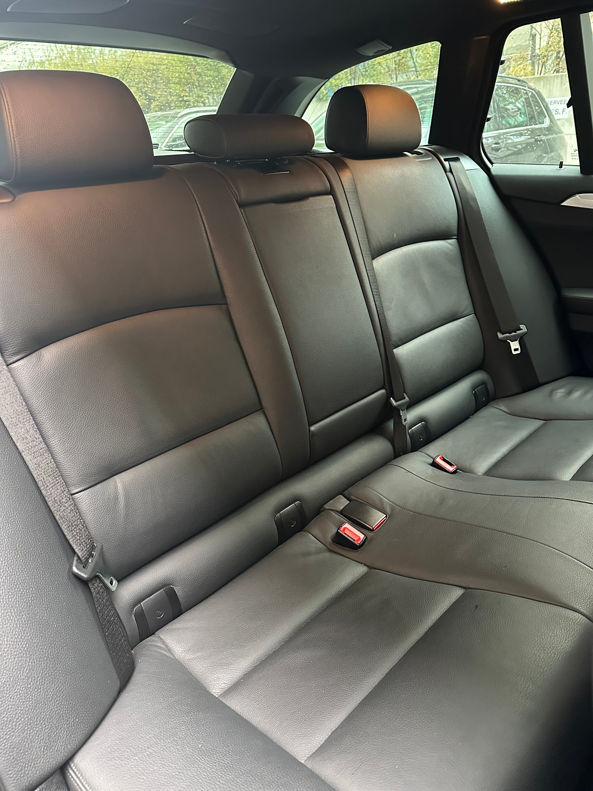 BMW 535d Touring M Sport xDrive Steptronic-image-13