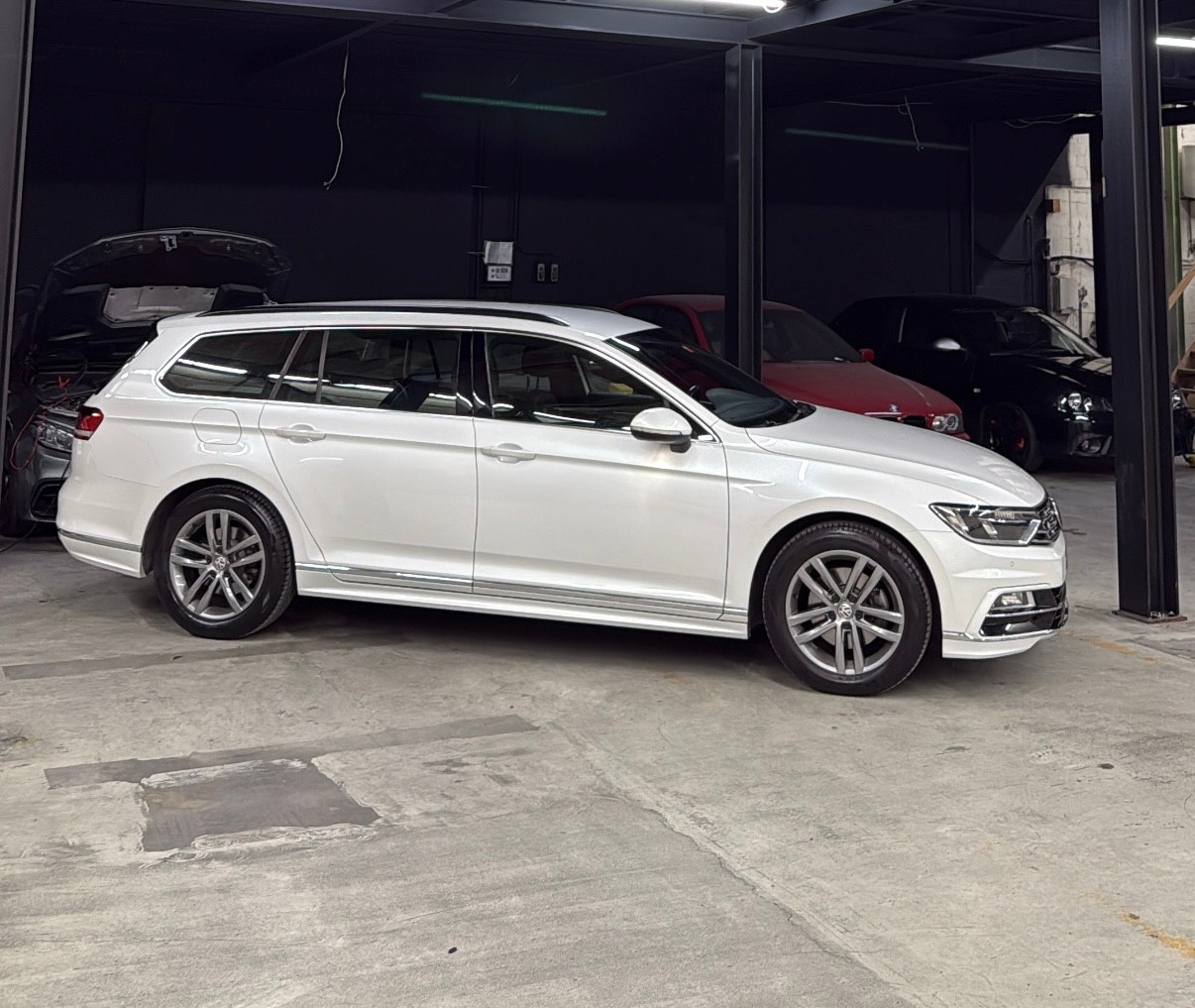 VW Passat Variant 1.4 TSI R Line "Digital Tacho" (Frisch ab MFK & Service)-image-4